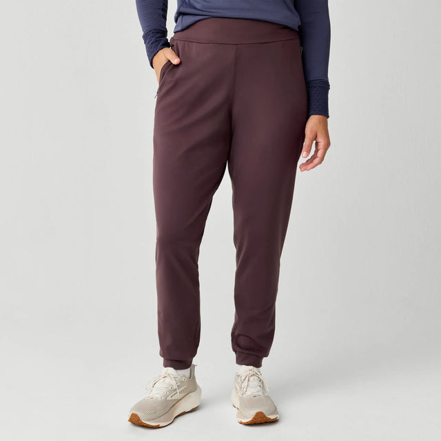 Brooks Momentum Thermal Jogger 2.0 running pant for women – Cocoa (front view)