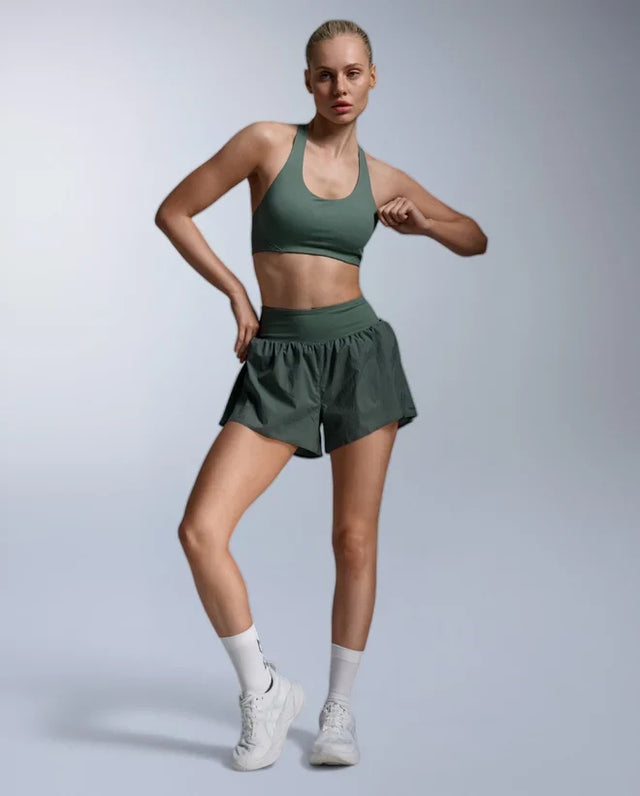 2XU Aero Mesh medium-support sports bra for women - Olive Leaf / Olive Leaf Reflective