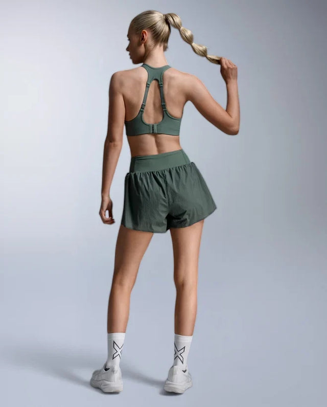 2XU Aero Mesh medium-support sports bra for women - Olive Leaf / Olive Leaf Reflective