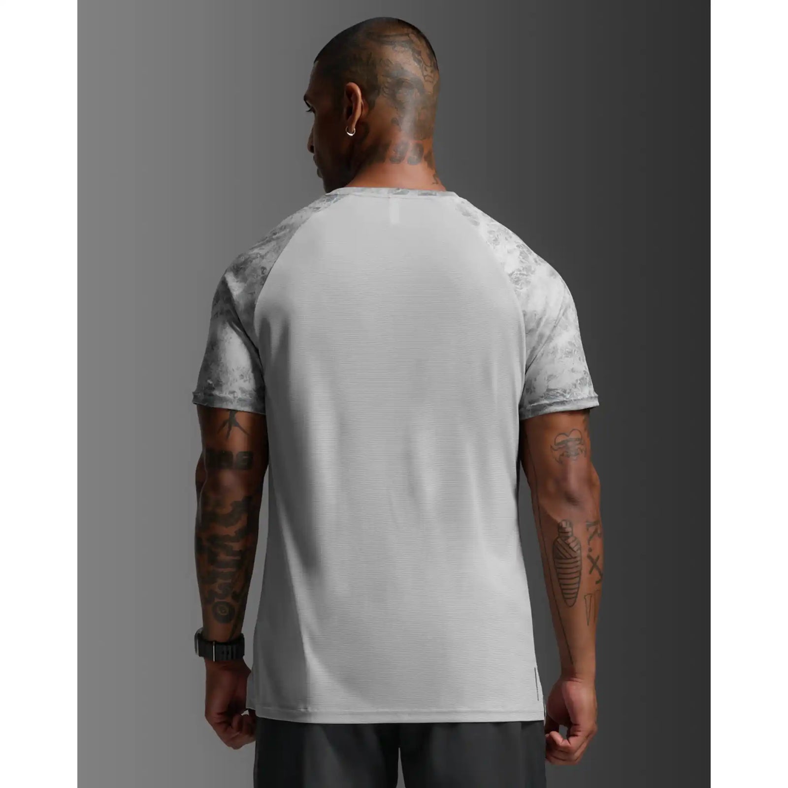 2XU Aero t-shirt de course à pied pour homme- Weathervane / Black Reflective