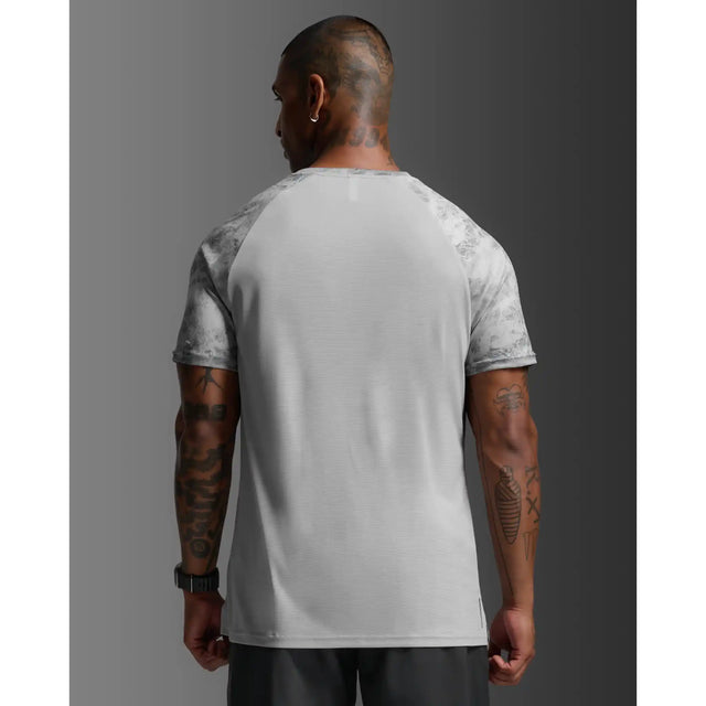 2XU Aero t-shirt de course à pied pour homme- Weathervane / Black Reflective