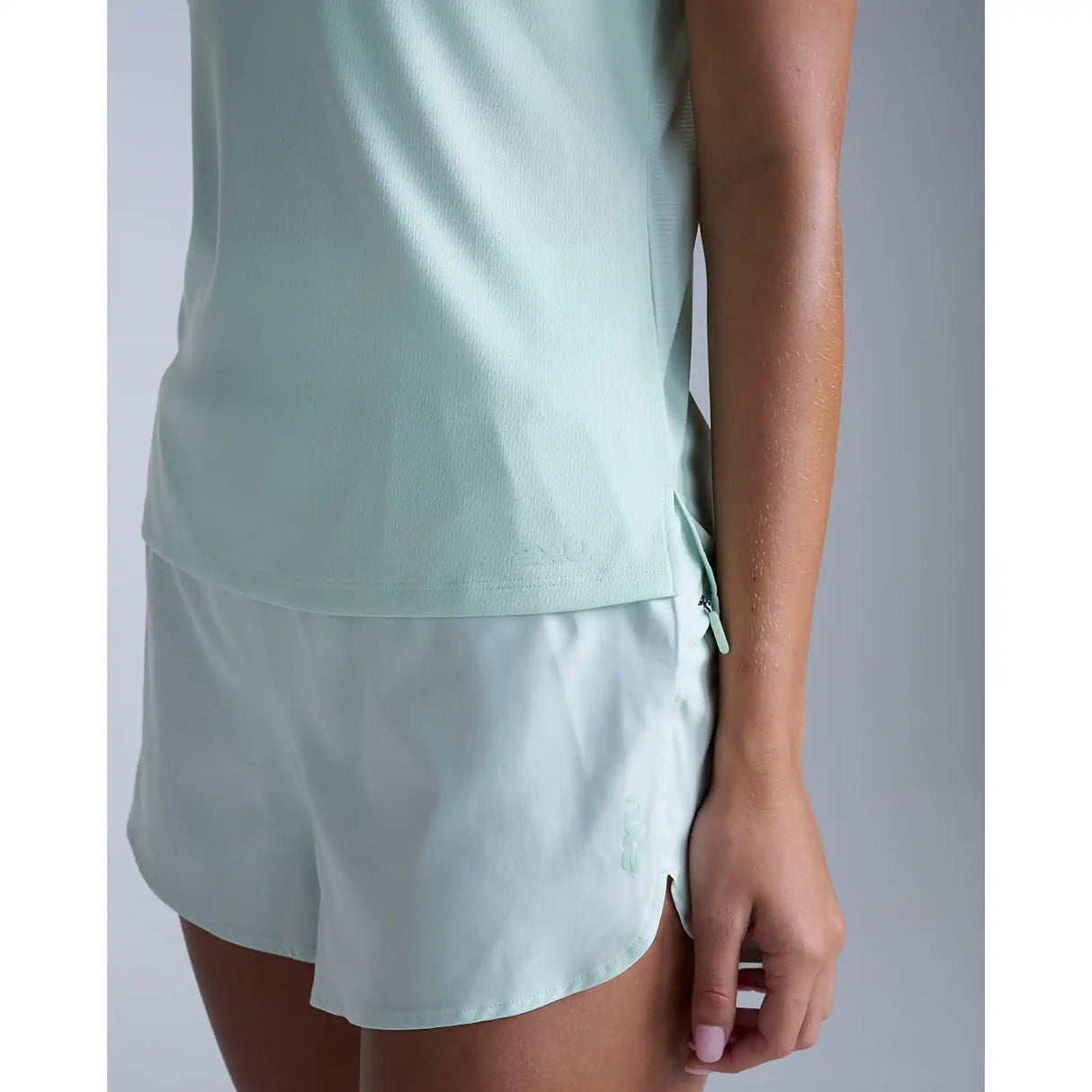 2XU Aero t-shirt femme - Mint Dust / Mint Reflective