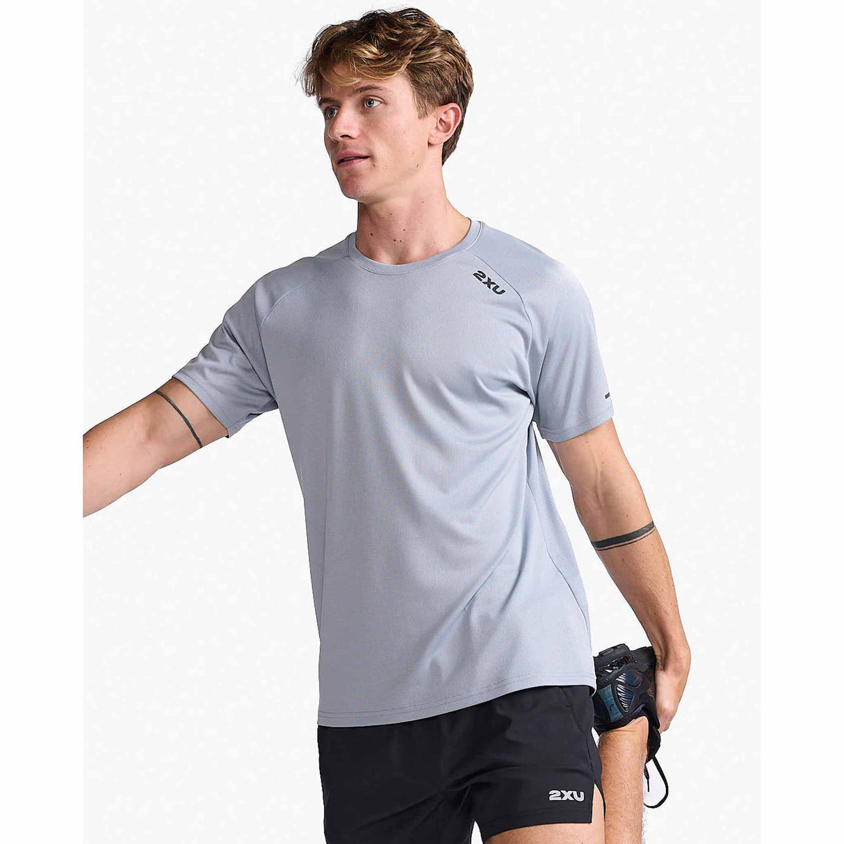2XU Aero Tee t-shirt de course à pied pour homme - Weathervane