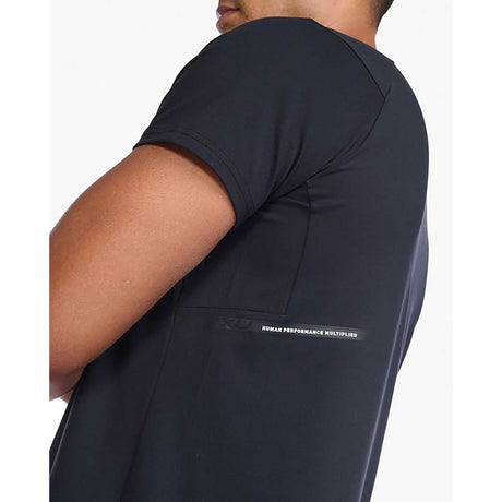 2XU Motion Tee t-shirt de course à pied homme lateral - Noir