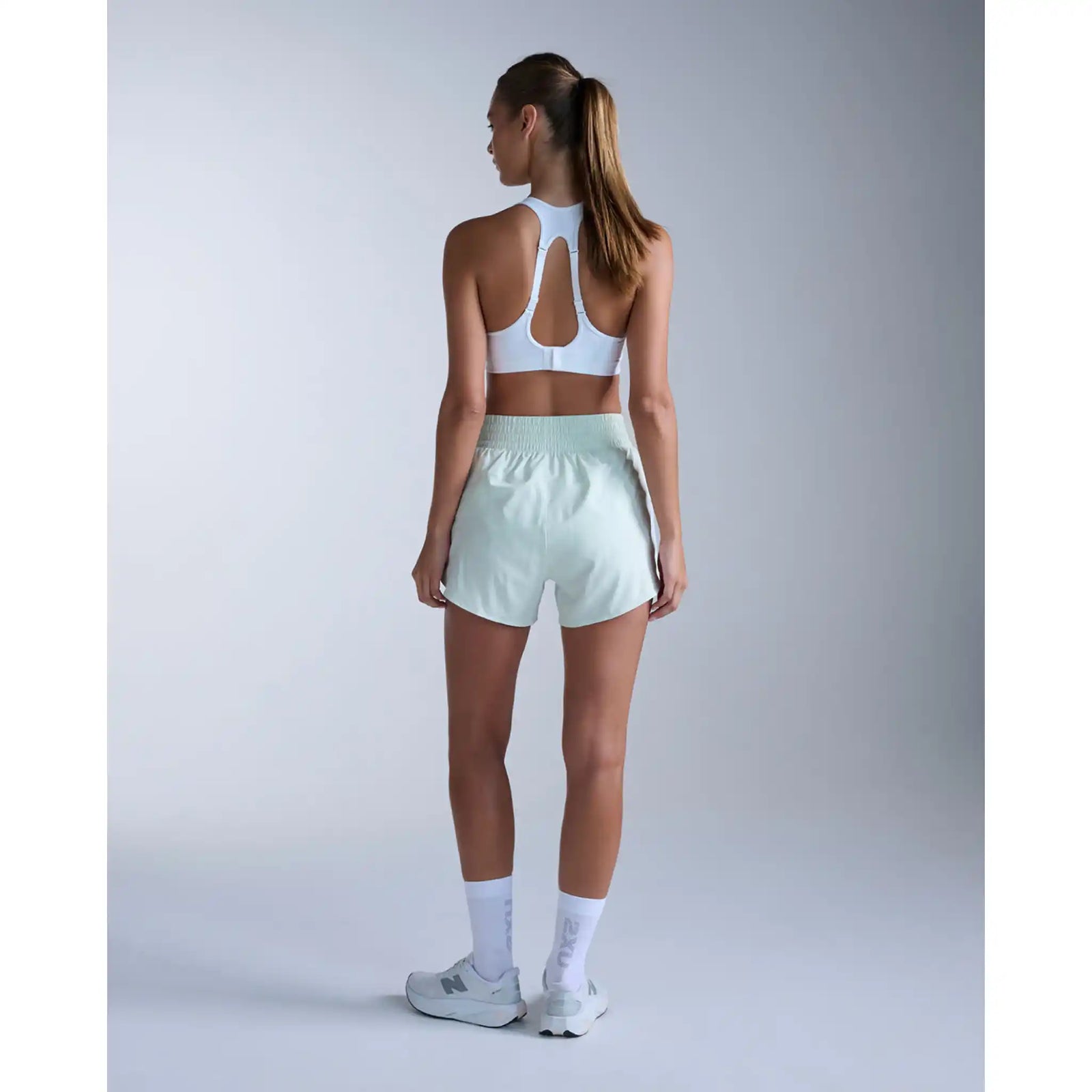 2XU Hi-Rise short 4 pouces femme - Mint Dust / Mint Reflective