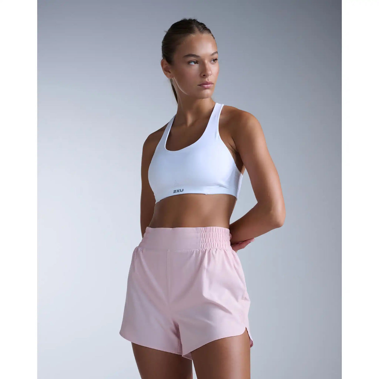 2XU Hi-Rise short 4 pouces femme - Pink Frost / Pink Reflective