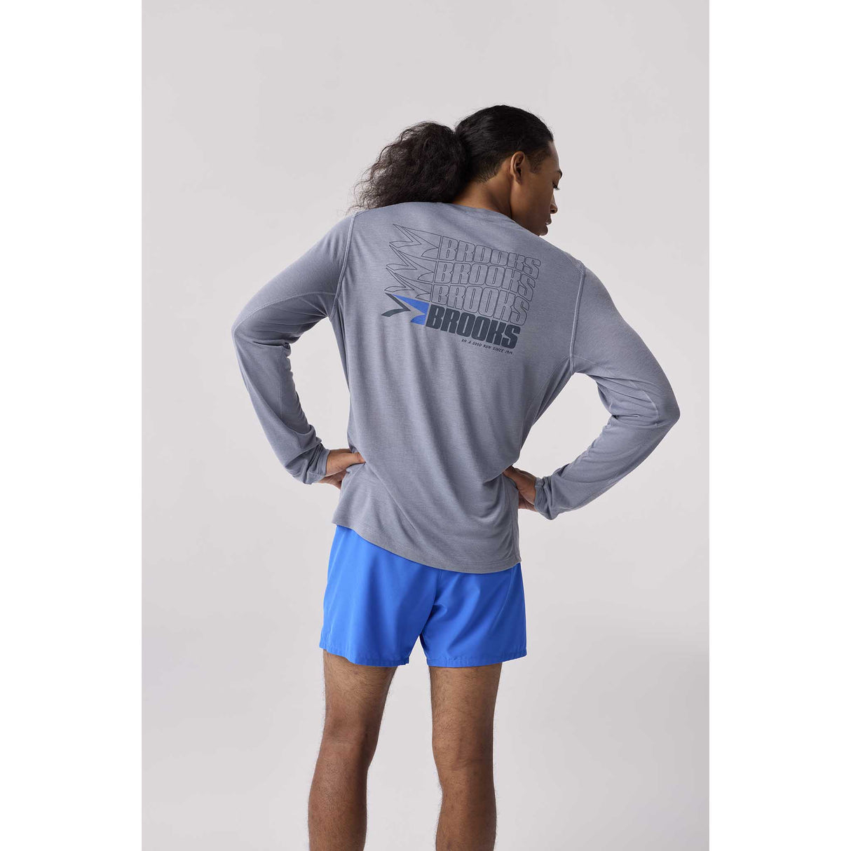 Brooks Distance 3.0 t-shirt de course à manches longues homme live dos - Storm / Vantage Throwback