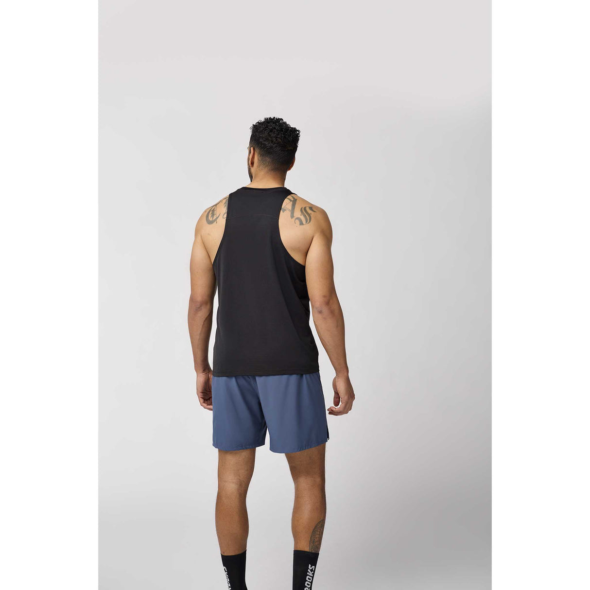 Brooks Atmosphere Singlet 3.0 camisole de course à pied homme dos live - Noir