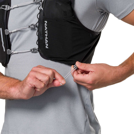 Nathan Pinnacle Pro 6L veste d'hydratation de course à pied - Noir / Black Reflective