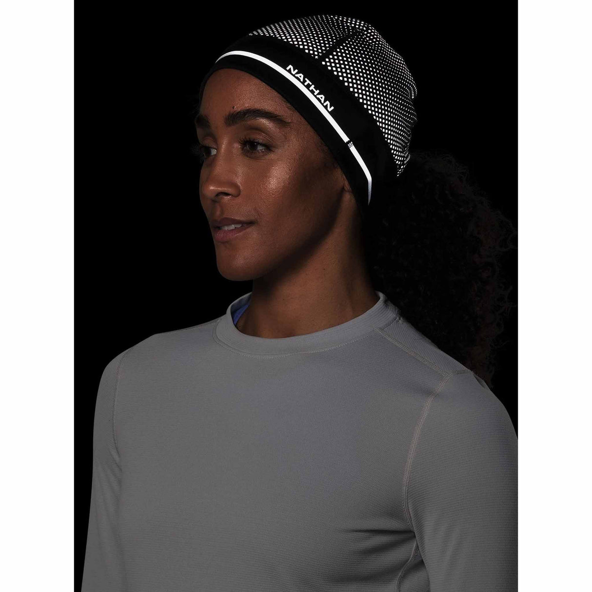 Nathan Nathan HyperNight Reflective Pony Tail Beanie tuque de course à pied