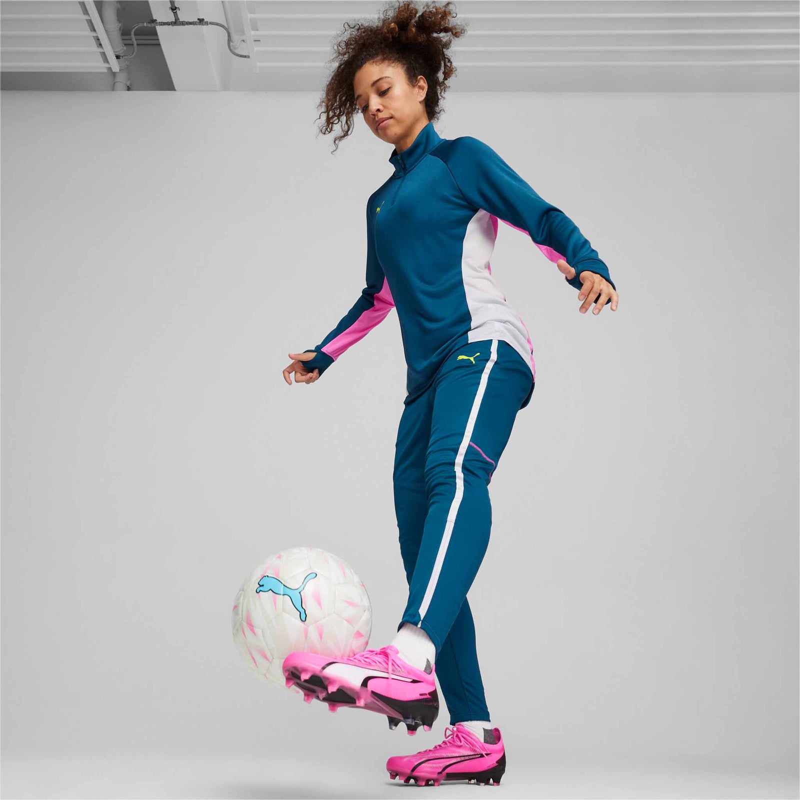 Puma Puma Ultra Ultimate FG/AG chaussures de soccer a crampons pour femme
