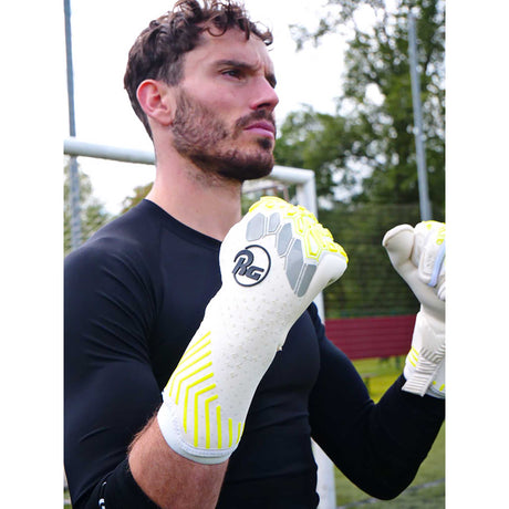 RG Goalkeeper Gloves Aversa gants de gardien de but punch zone - Blanc / Gris / Jaune