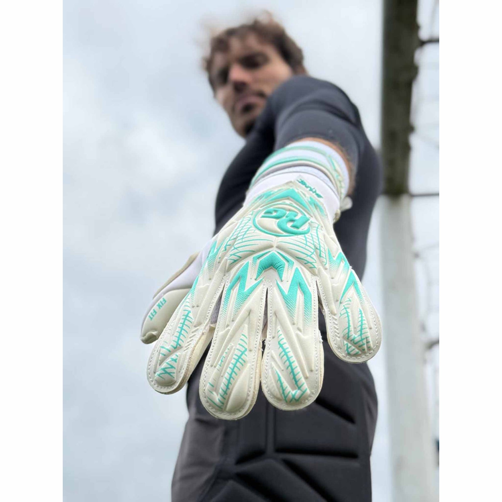 RG Goalkeeper gloves RG Goalkeeper Gloves Samurai gants de gardien de but de soccer