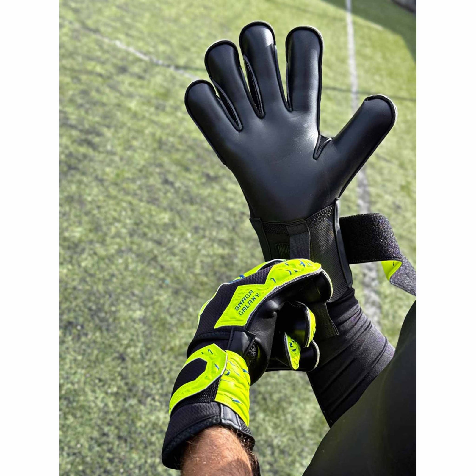 RG Goalkeeper gloves RG Goalkeeper Gloves Snaga Galaxy gants de gardien de but de soccer