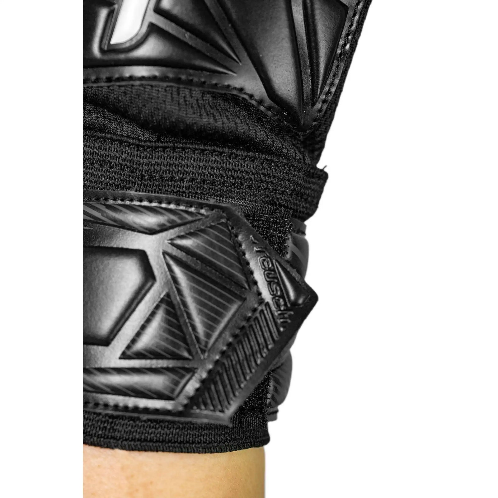 Reusch Attrakt Resist gants de gardien de soccer junior - Noir