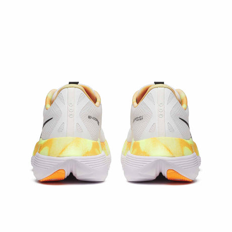 Saucony Endorphin Trainer Men Running Shoes - White / Black