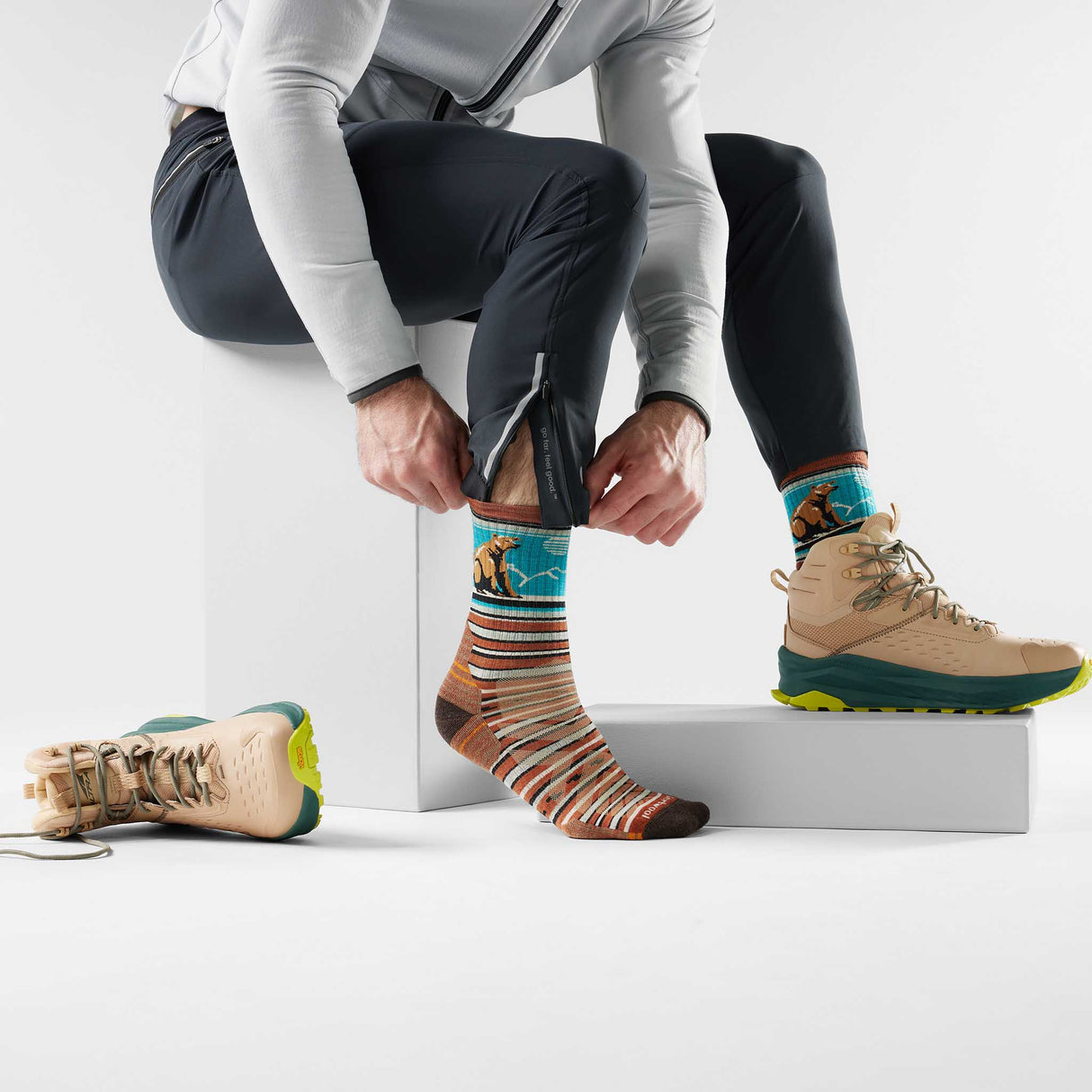 Smartwool mi-chaussette de randonnée rayée Bear pour homme live - Picante