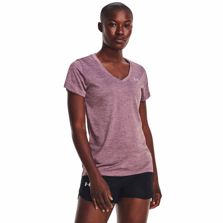 UA Tech Twist T-shirt col en V femme - Pourpre brumeux/ Blanc / Argent métallique
