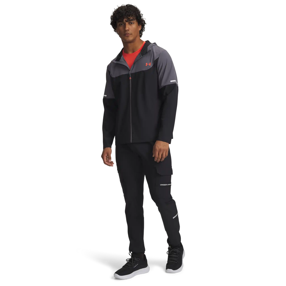 Under Armour Utility Tech Woven pantalon pour homme - Black / Castlerock / Venom Red