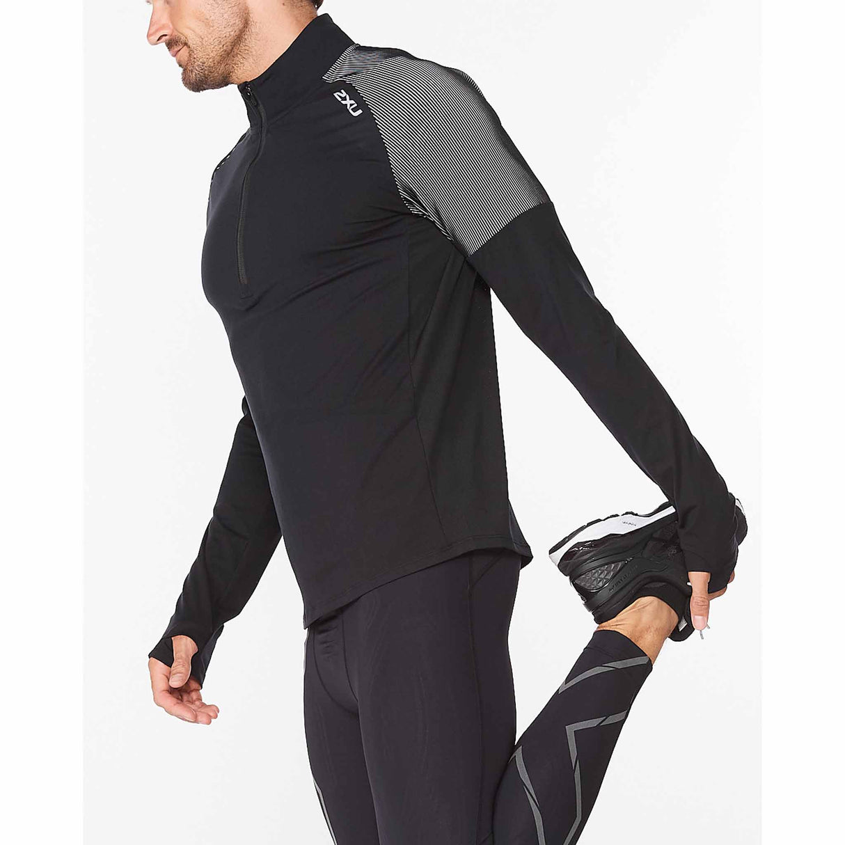 2XU Chandail manches longues Light Speed 1/2 Zip pour homme Black angle