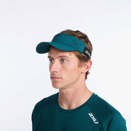 2XU Performance casquette visière de course à pied deep jade black