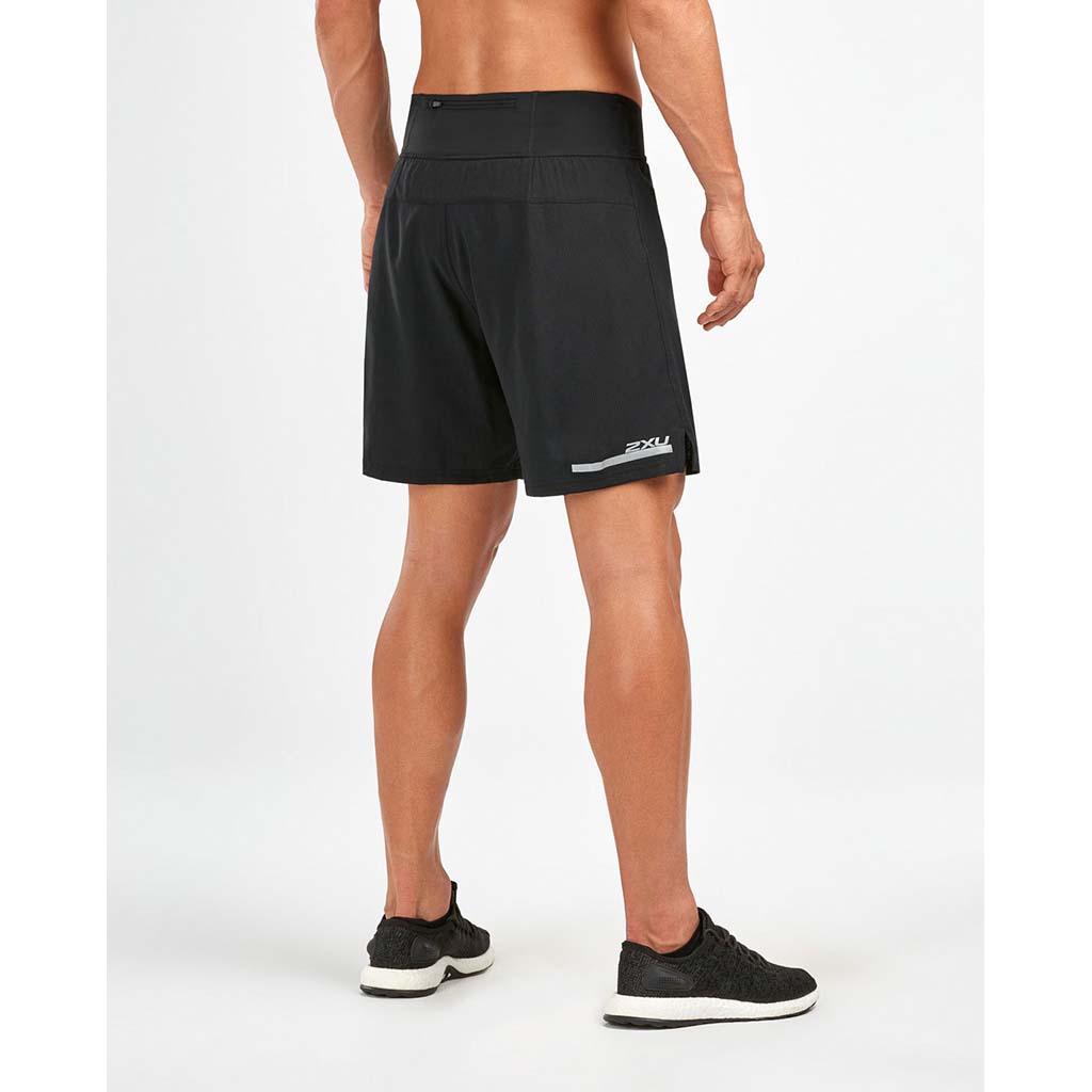 Short de course à pied pour homme 2XU Run 2 in 1 noir dos 2