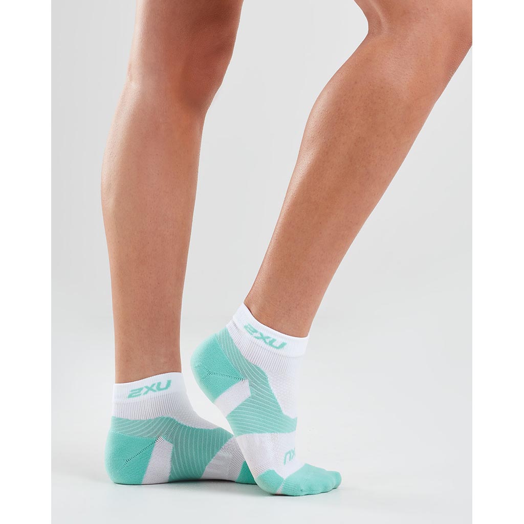 2XU 1/4 Crew Vectr Light Cushion bas de course a pied unisexe menthe blanc