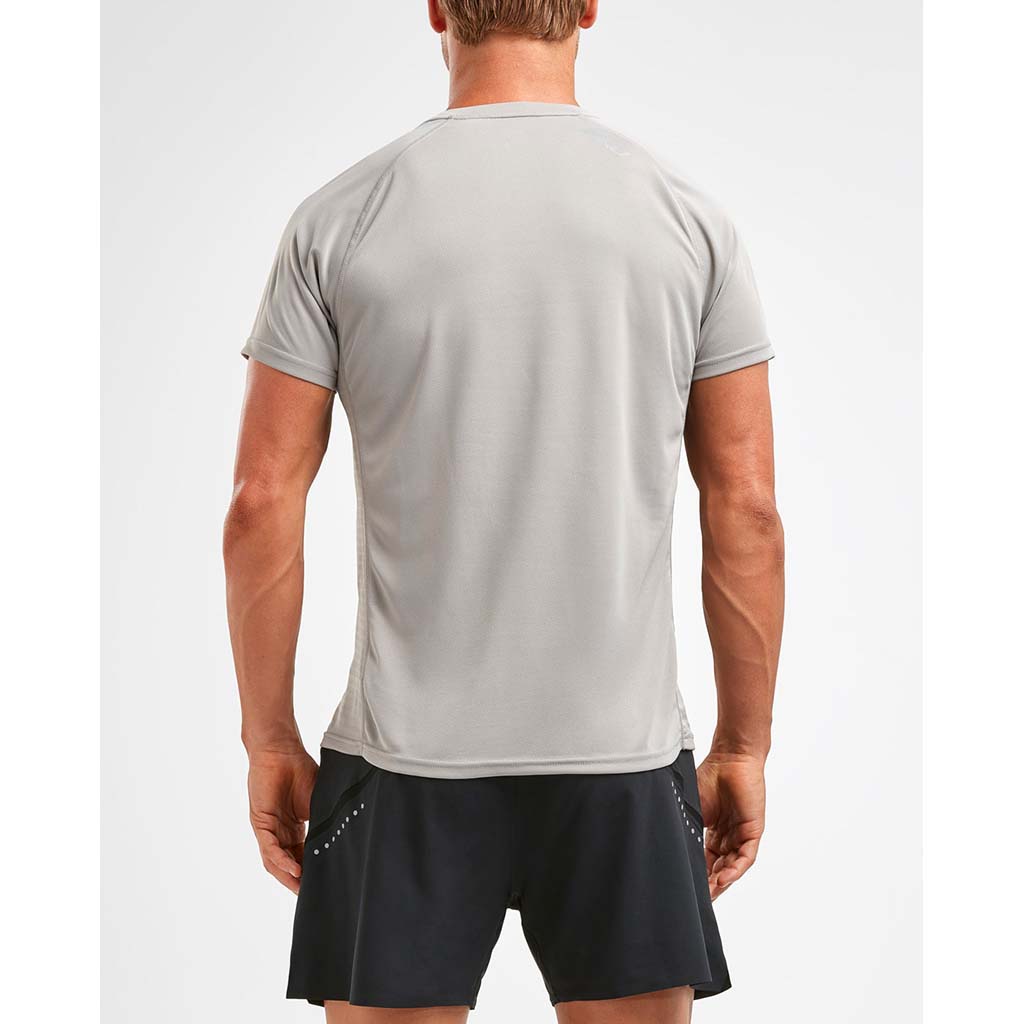 2XU XVent T-shirt sport et course à pied wet weather pour homme rv2
