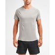 2XU XVent T-shirt sport et course à pied wet weather pour homme lv3