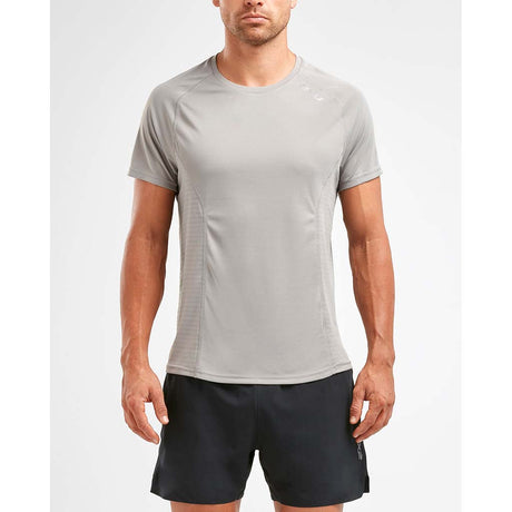 2XU XVent T-shirt sport et course à pied wet weather pour homme lv3