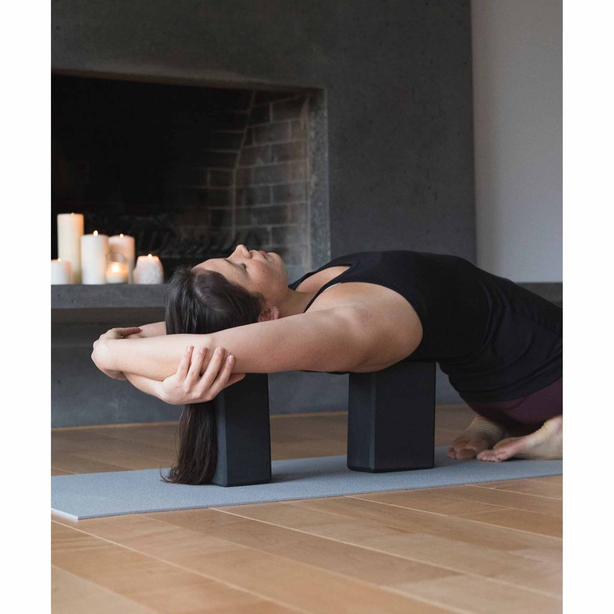 Bloc de yoga en mousse Halfmoon 4" modèle