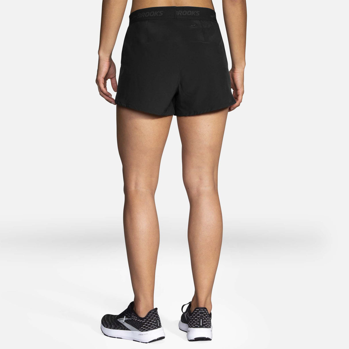 Brooks Chaser 3" shorts course noir femme dos
