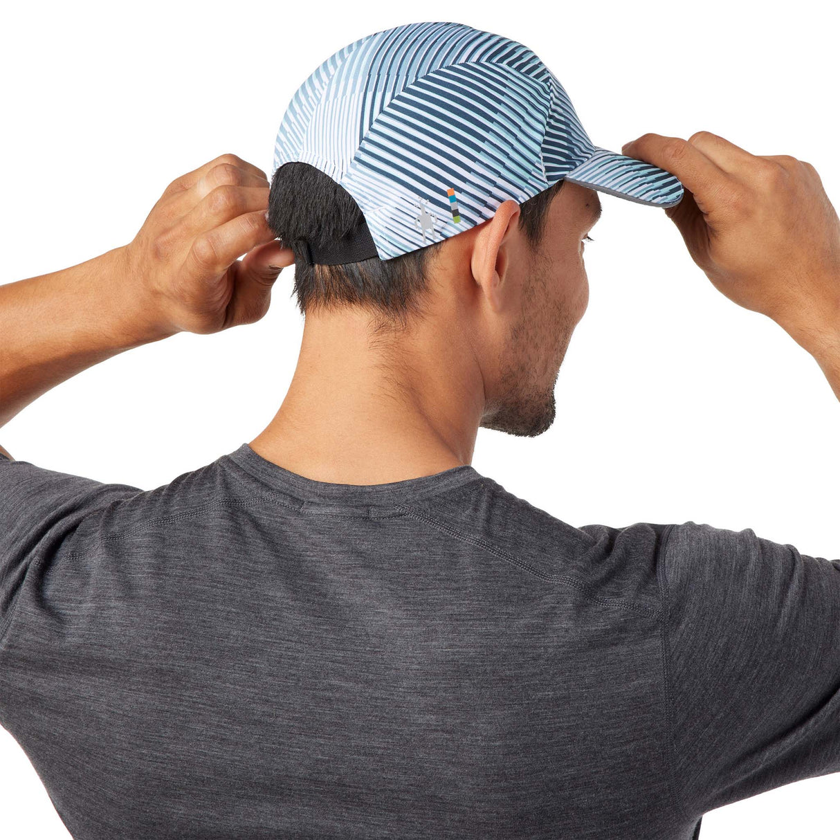 Smartwool Go Far Feel Good Runner's Cap casquette de course à pied unisexe aqua mountain dos