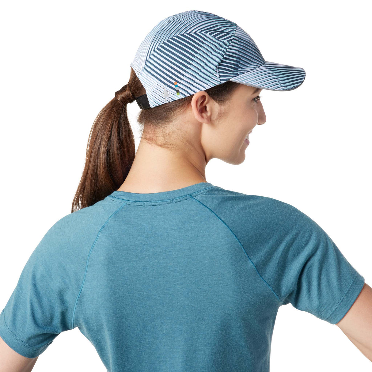 Smartwool Go Far Feel Good Runner's Cap casquette de course à pied femme aqua mountain dos