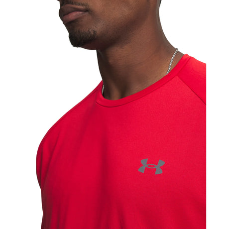 UA Tech 2.0 men's short sleeve t-shirt Red / Graphite - detail