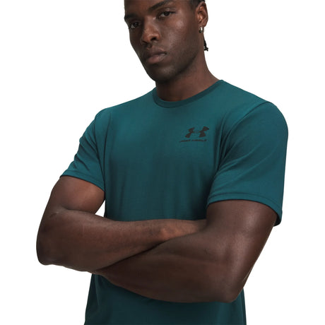 UA Sportstyle t-shirt à manches courtes avec logo à gauche pour homme Arden Green / Noir - détail
