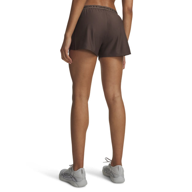 UA Tech Play Up short 8 cm pour femme Peppercorn / Kona Brown - dos