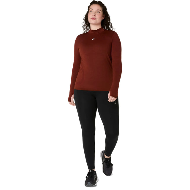 Femme portant le chandail à manches longues sans coutures ASICS Road Winter Singed Red