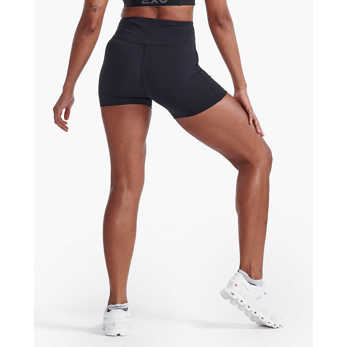 2XU Form Hi-Rise shorts femme - noir / noir dos