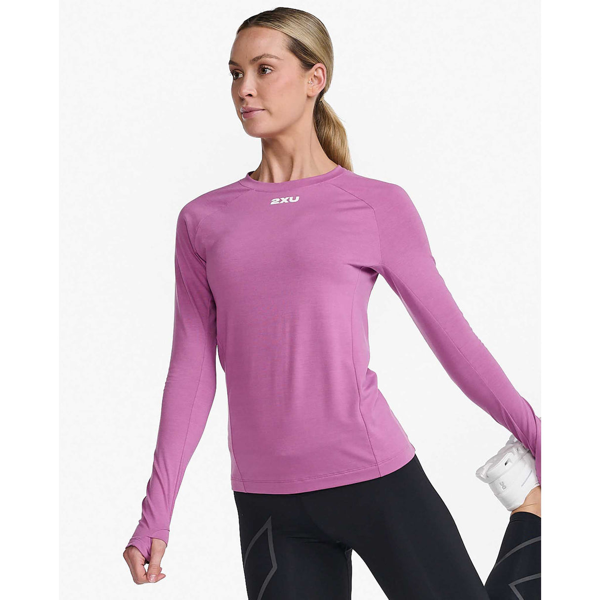 2XU Ignition couche de base à manches longues mauve blanc réfléchissant femme face