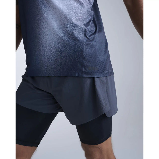 2XU Light Speed React camisole de course homme - Moonstone Mist / Black Reflective