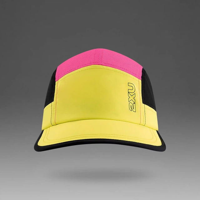 2XU Light Speed Cap casquette de course à pied unisexe - Volt / Fuchsia