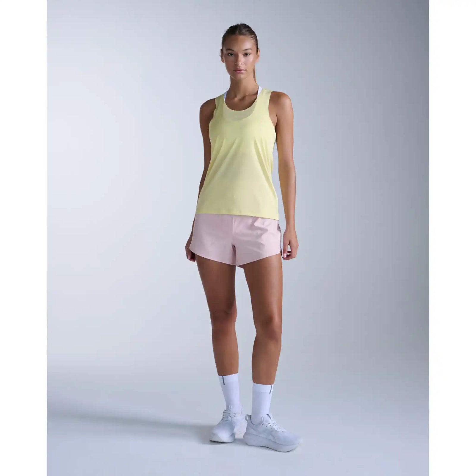 2XU Light Speed Tech camisole de course femme - Lemon Ice / Lemon Reflective