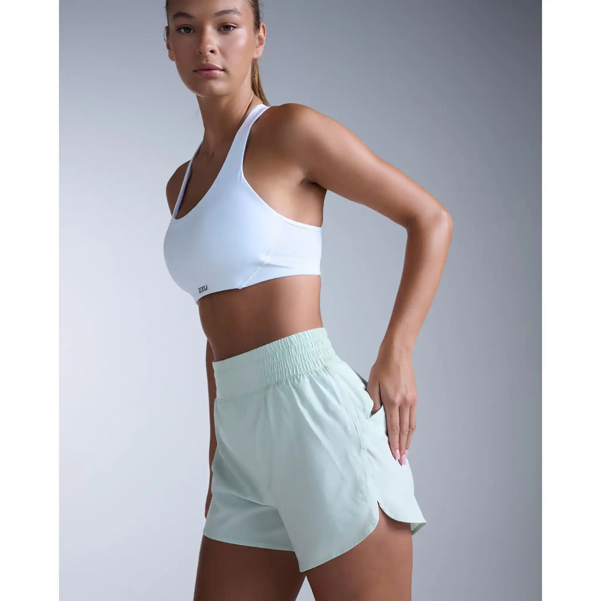 2XU Hi-Rise short 4 pouces femme - Mint Dust / Mint Reflective