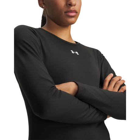 Under Armour ColdGear crew in Ultimate Black / White for women – chest detail