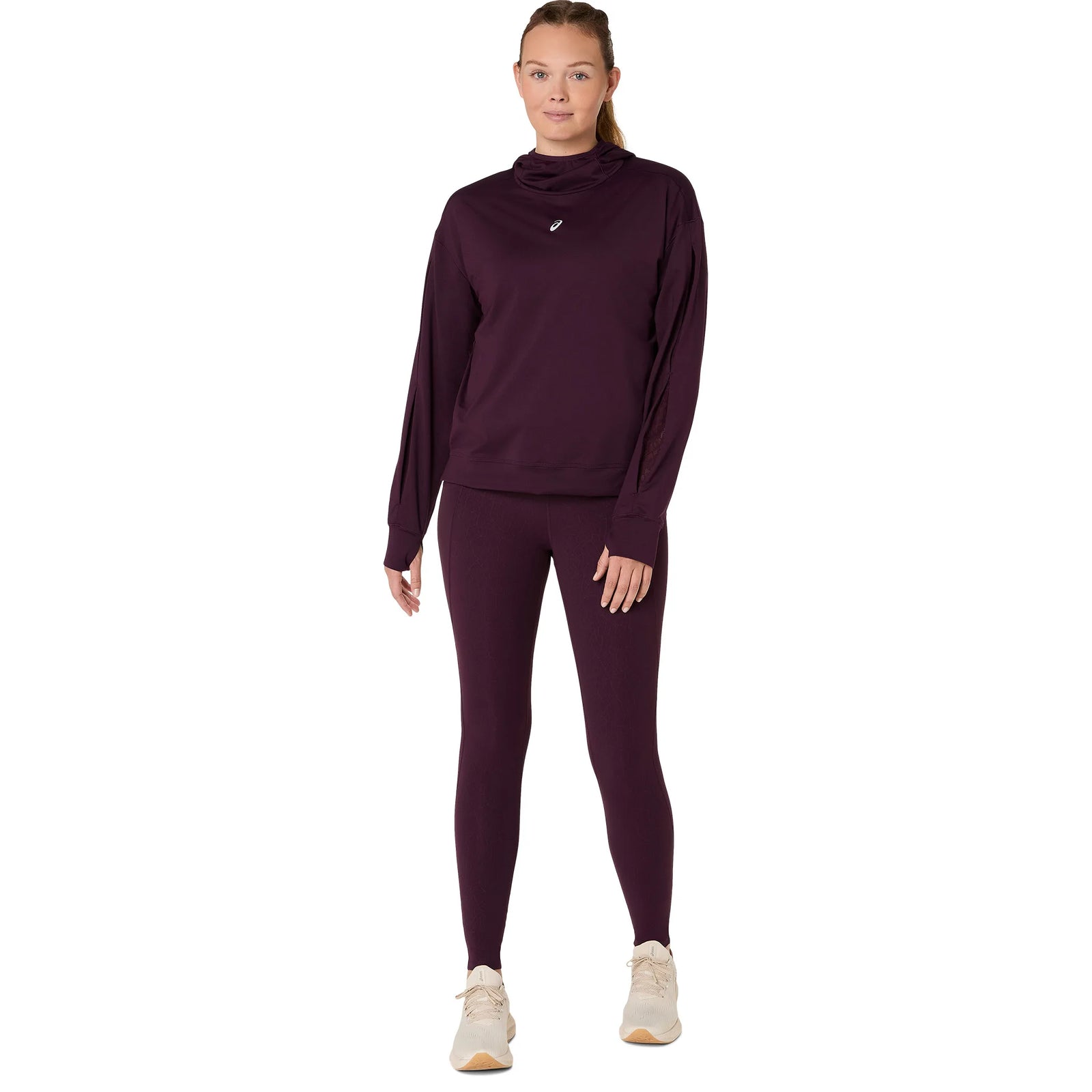 Chandail à capuchon de course ASICS Nagino Run Winter pour femme, coloris Indigo Fog — vue de face, portée