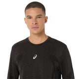 Haut de course à manches longues ASICS Road Seamless pour homme, coloris Performance Black — gros plan sur le tricot sans couture et les zones d'aération