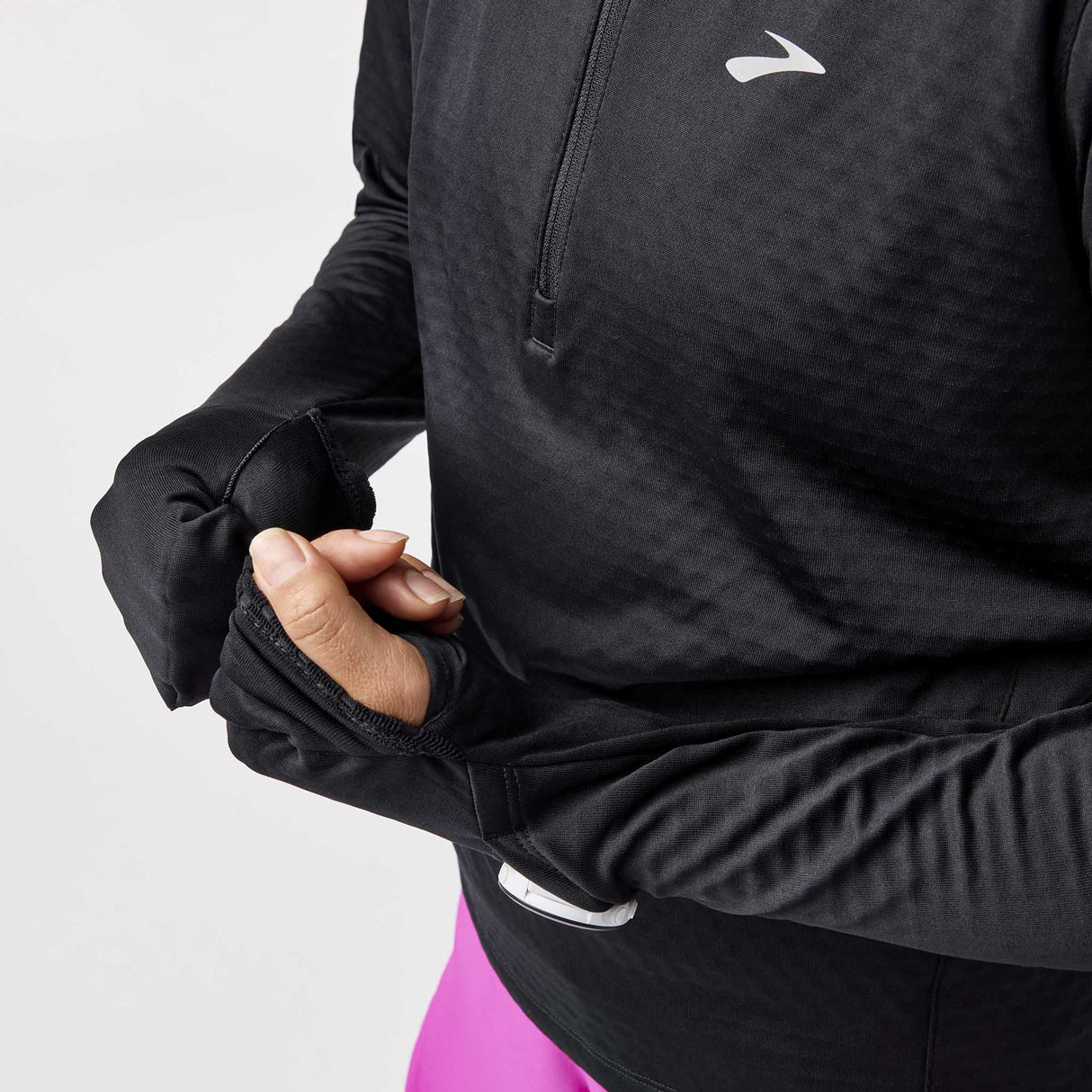 Brooks Notch Thermal Hoodie 3.0 chandail de course à pied femme passe pouce - Noir