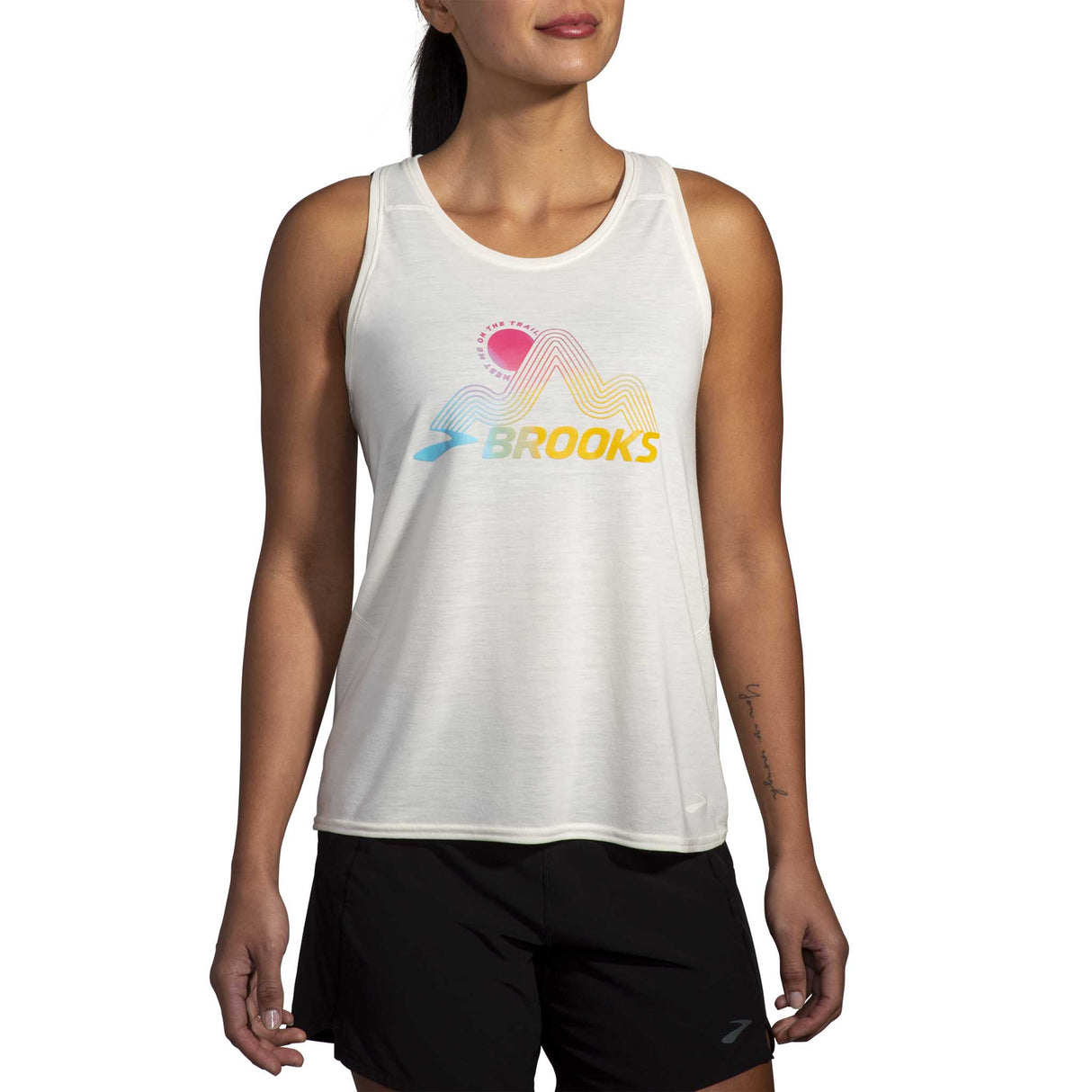 Brooks Distance 3.0 tank top course femme face - Ecru / Brooks