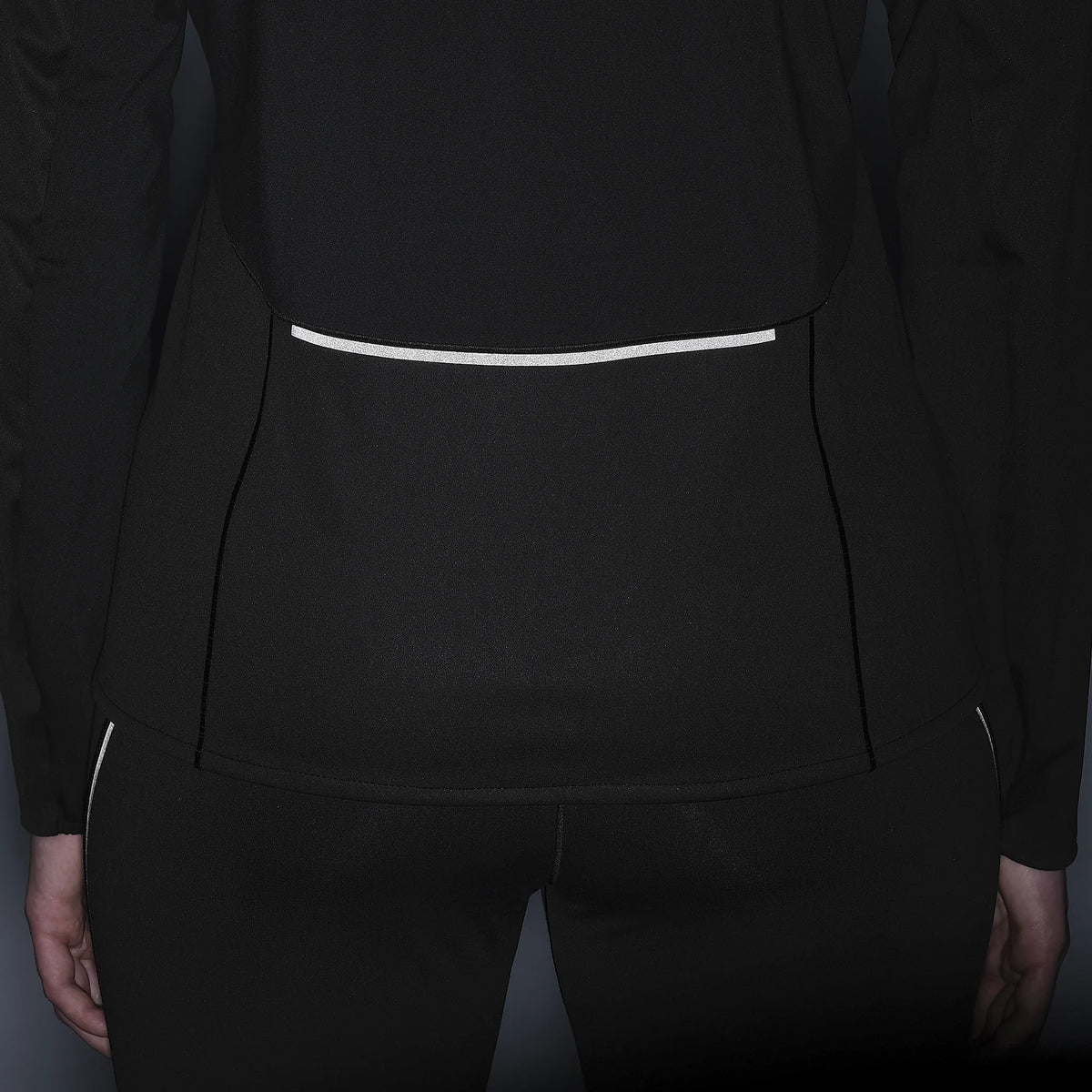 Salomon Sense Aero Softshell running jacket for women - Deep Black - worn